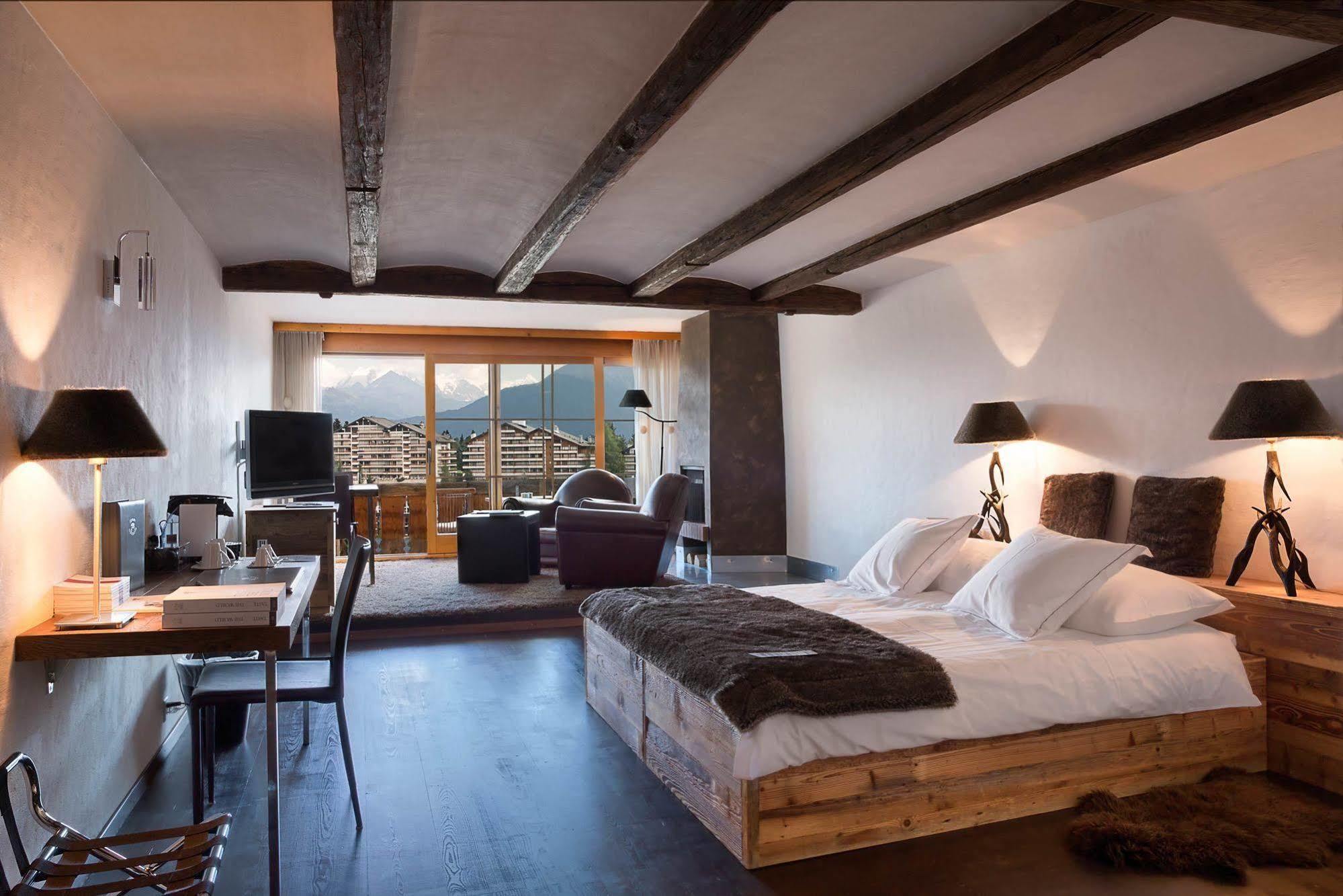 Hostellerie Du Pas De L'Ours "Relais Et Chateaux" ครองส์มอนตานา ภายนอก รูปภาพ